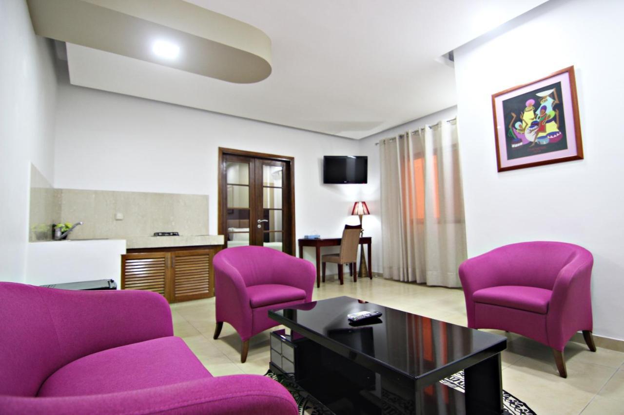 Les Residences Mamoune Dakar Esterno foto